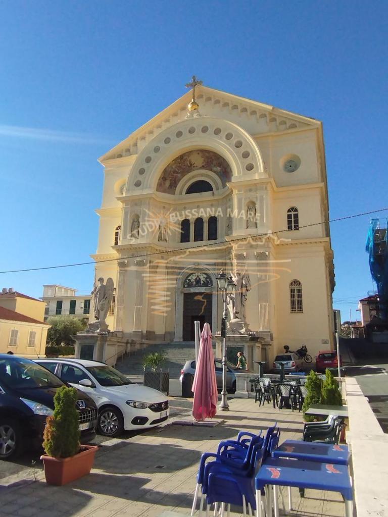 appartamento in vendita a Sanremo in zona Bussana