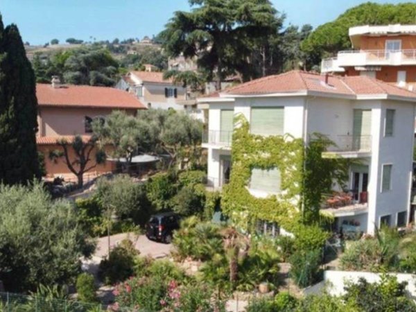 appartamento in vendita a Sanremo in zona Coldirodi