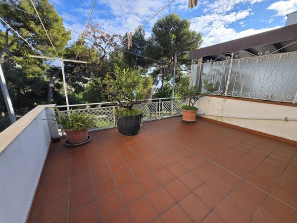 appartamento in vendita a Sanremo in zona Bussana