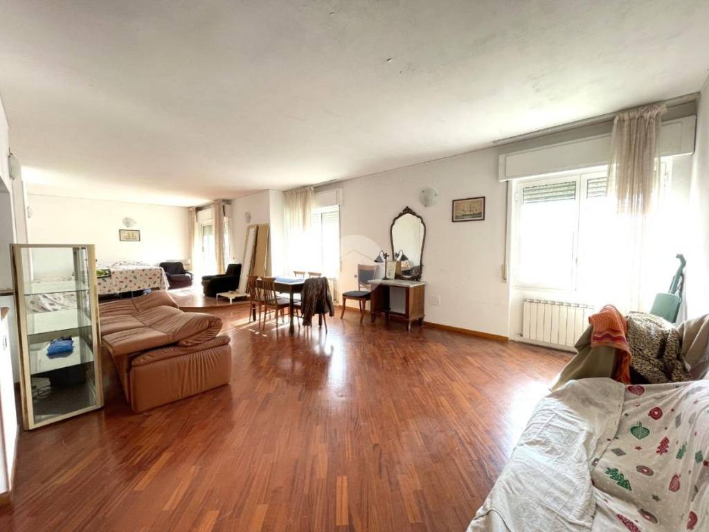 casa indipendente in vendita a Sanremo