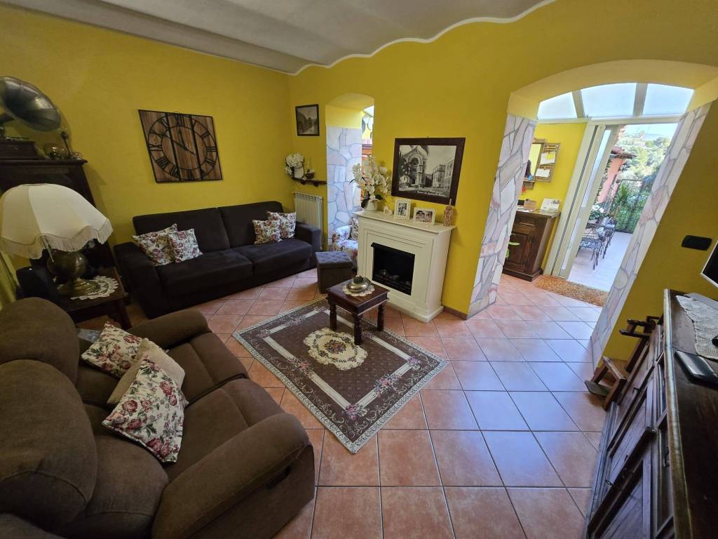 appartamento in vendita a Sanremo in zona Bussana