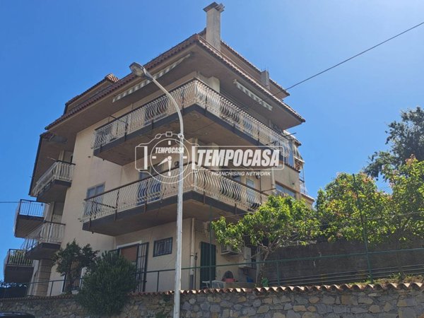 appartamento in vendita a Sanremo in zona San Romolo