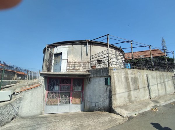 quadrivano in vendita a Sanremo