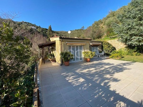 casa indipendente in vendita a Sanremo