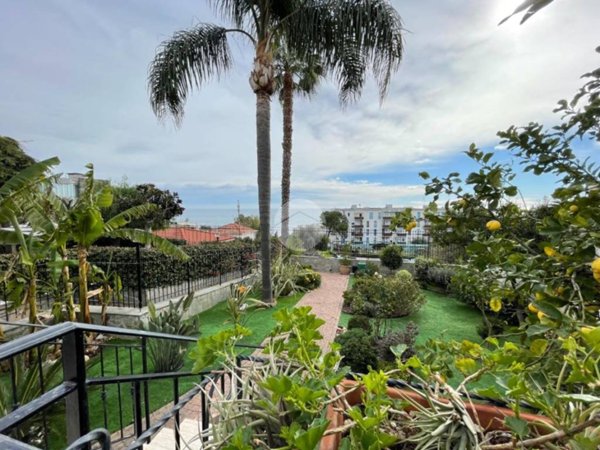 casa indipendente in vendita a Sanremo