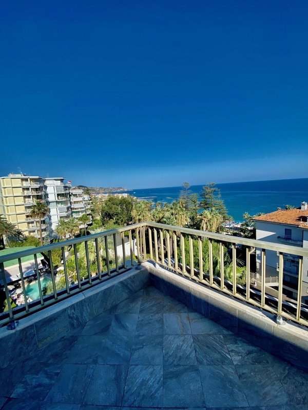 appartamento in vendita a Sanremo