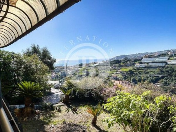 casa indipendente in vendita a Sanremo