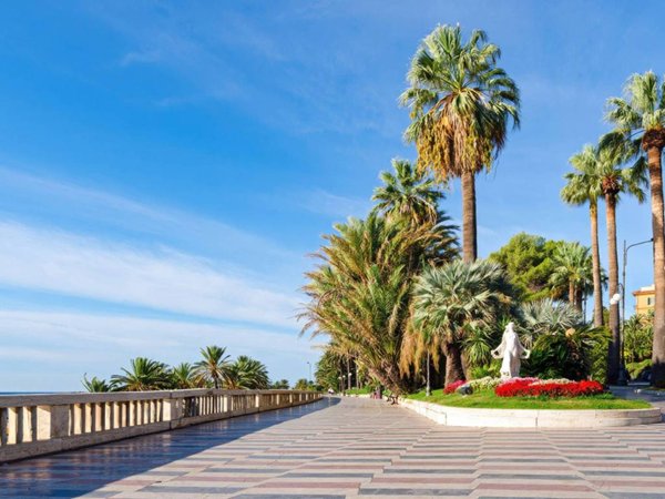 casa indipendente in vendita a Sanremo