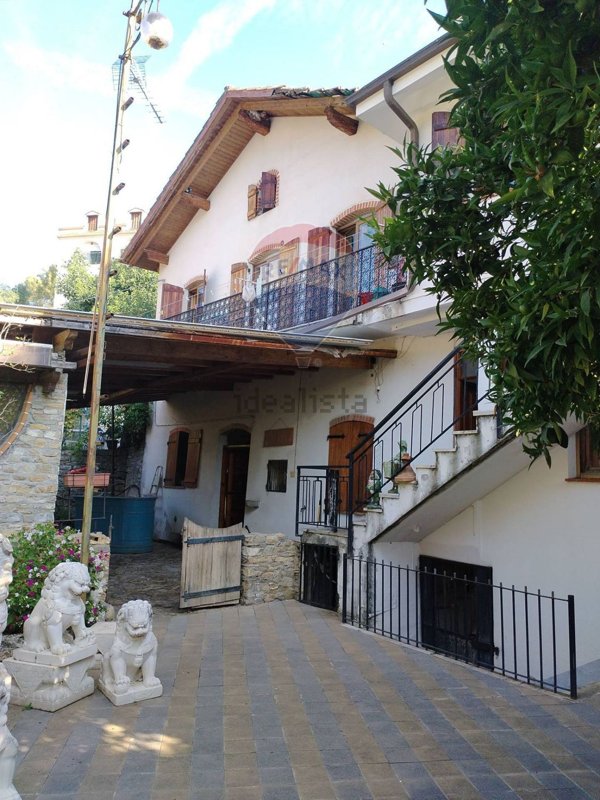 casa indipendente in vendita a Sanremo