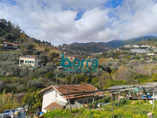 casa indipendente in vendita a Sanremo