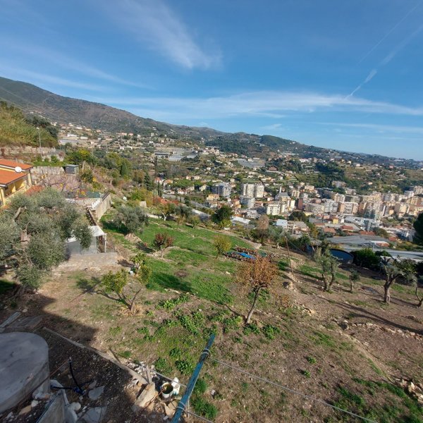 casa indipendente in vendita a Sanremo
