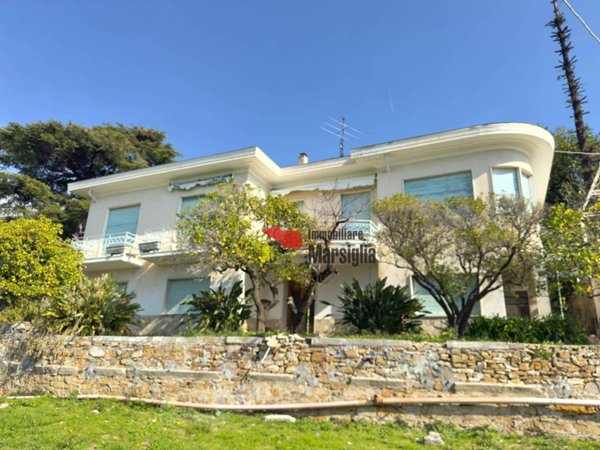 casa indipendente in vendita a Sanremo