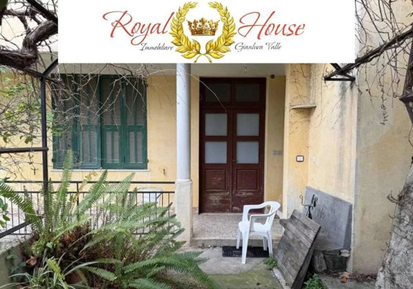 casa indipendente in vendita a Sanremo