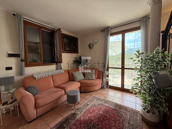 casa indipendente in vendita a Sanremo