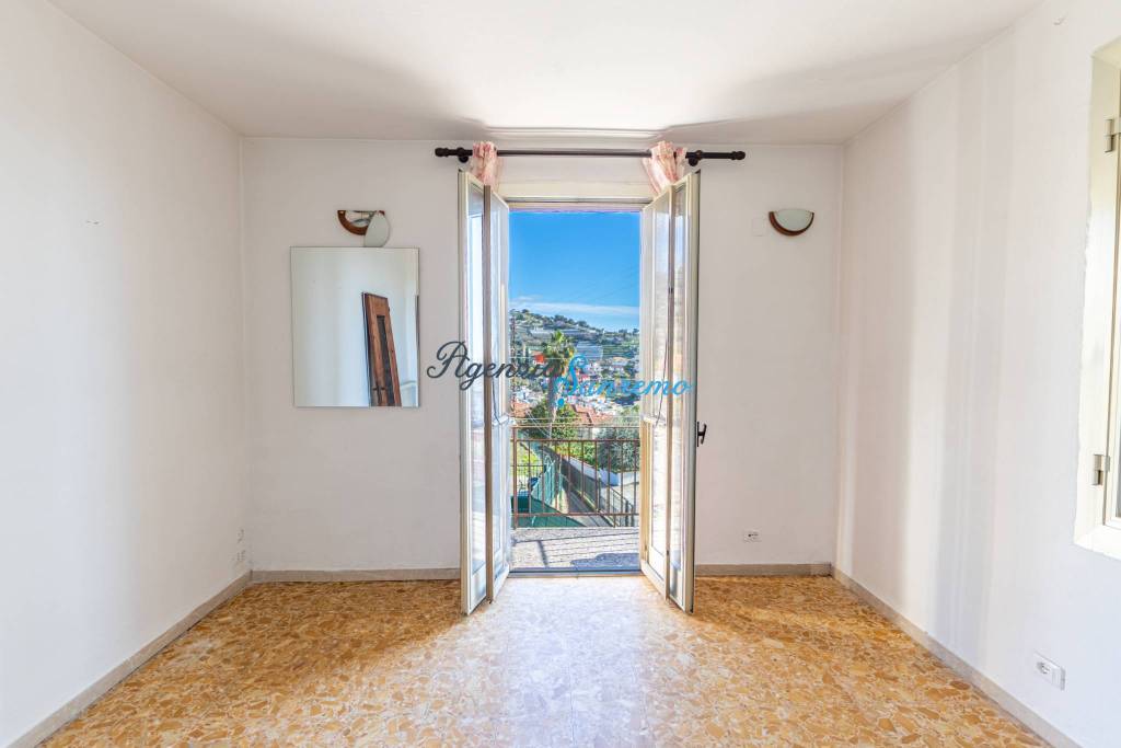 casa indipendente in vendita a Sanremo