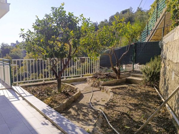 casa indipendente in vendita a Sanremo in zona Coldirodi