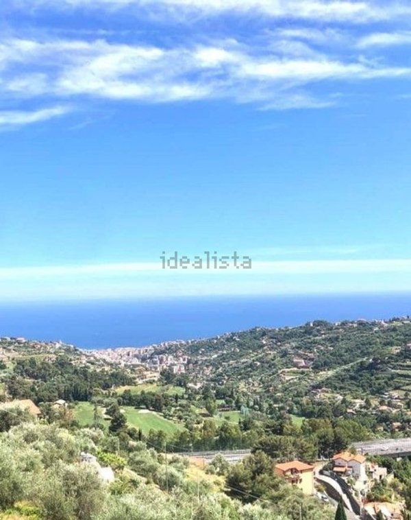 casa indipendente in vendita a Sanremo