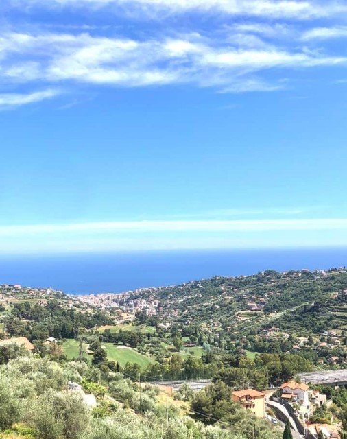 casa indipendente in vendita a Sanremo