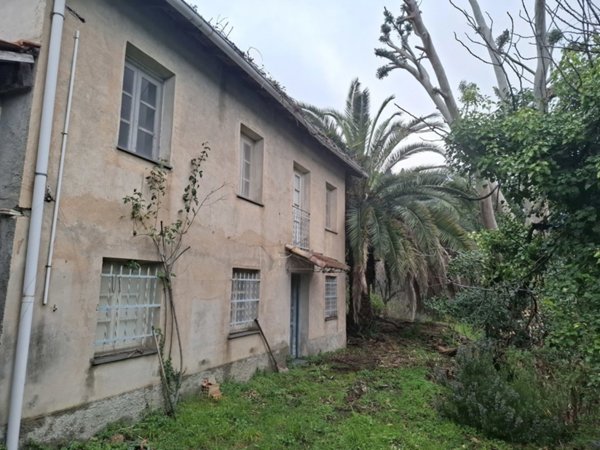 casa indipendente in vendita a Sanremo