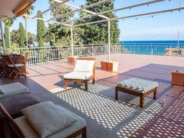 appartamento in vendita a Sanremo in zona Bussana