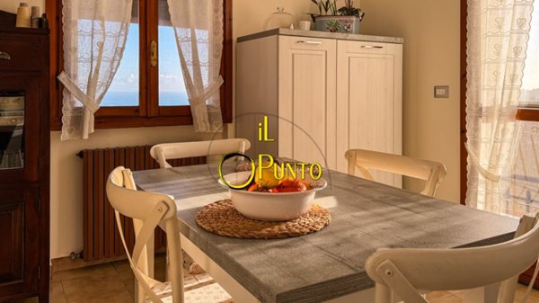 casa indipendente in vendita a Sanremo