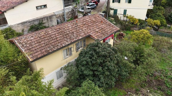 casa indipendente in vendita a Sanremo