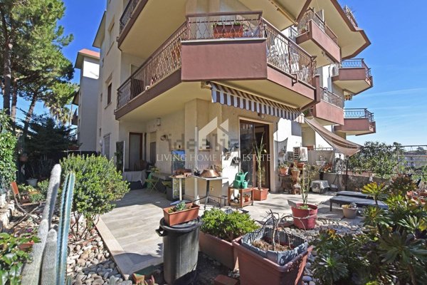 appartamento in vendita a Sanremo in zona Coldirodi