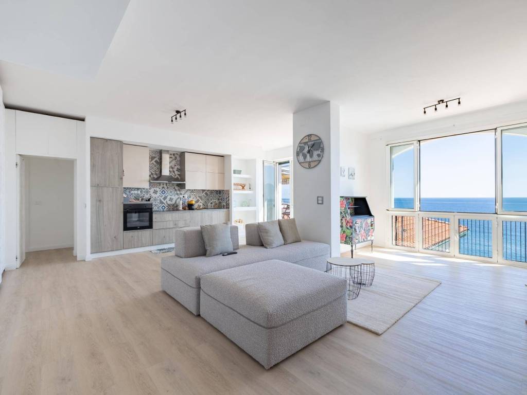 appartamento in vendita a Sanremo