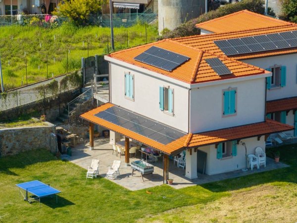 casa indipendente in vendita a Sanremo