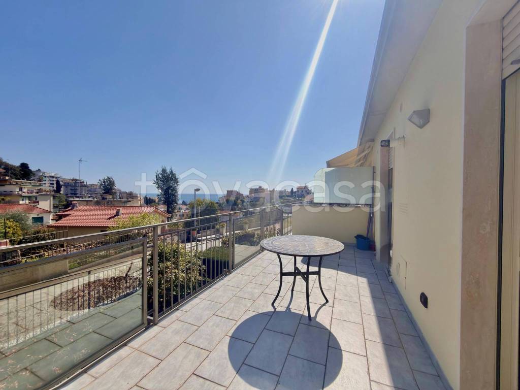 appartamento in vendita a Sanremo