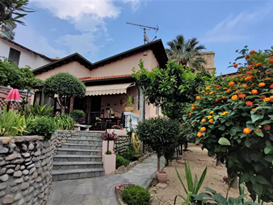casa indipendente in vendita a Sanremo