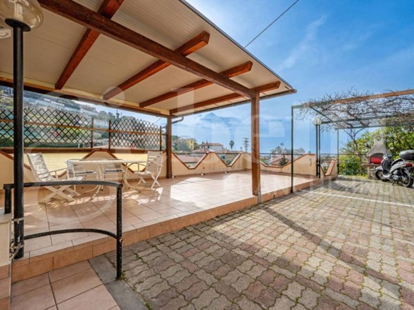 appartamento in vendita a Sanremo in zona Poggio