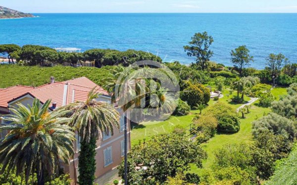 villa in vendita a Sanremo
