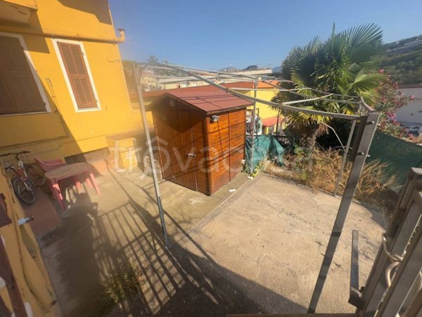 appartamento in vendita a Sanremo in zona Bussana