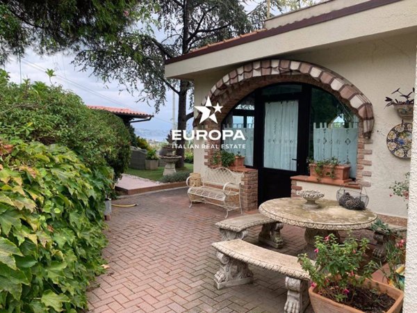 casa indipendente in vendita a Sanremo