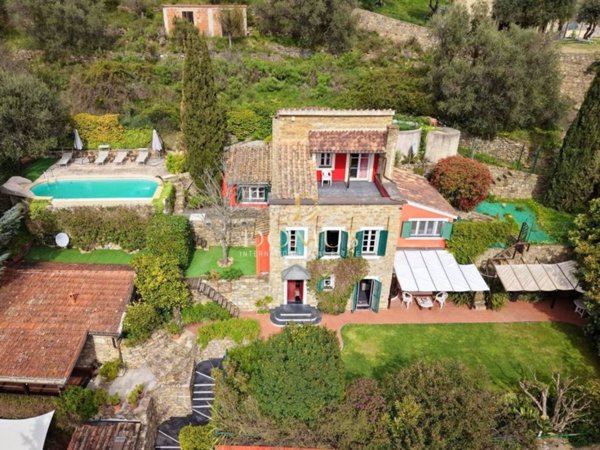casa indipendente in vendita a Sanremo