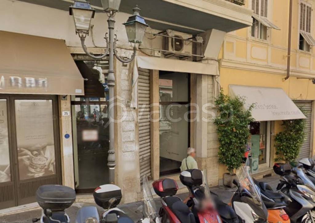 negozio in vendita a Sanremo