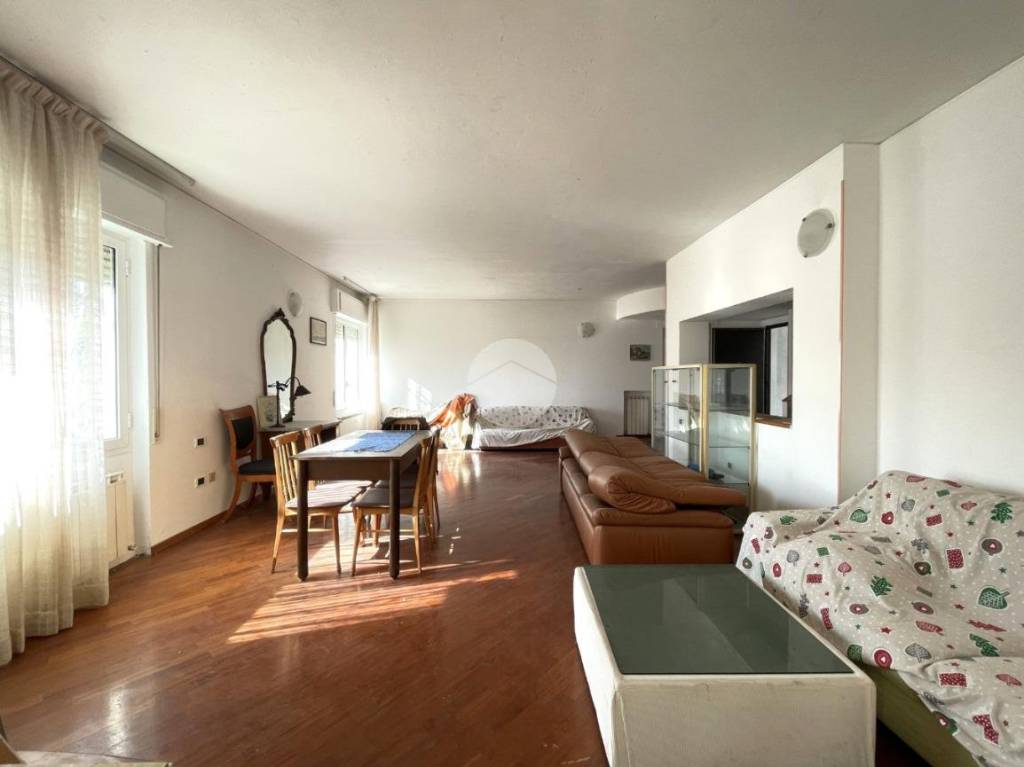 casa indipendente in vendita a Sanremo
