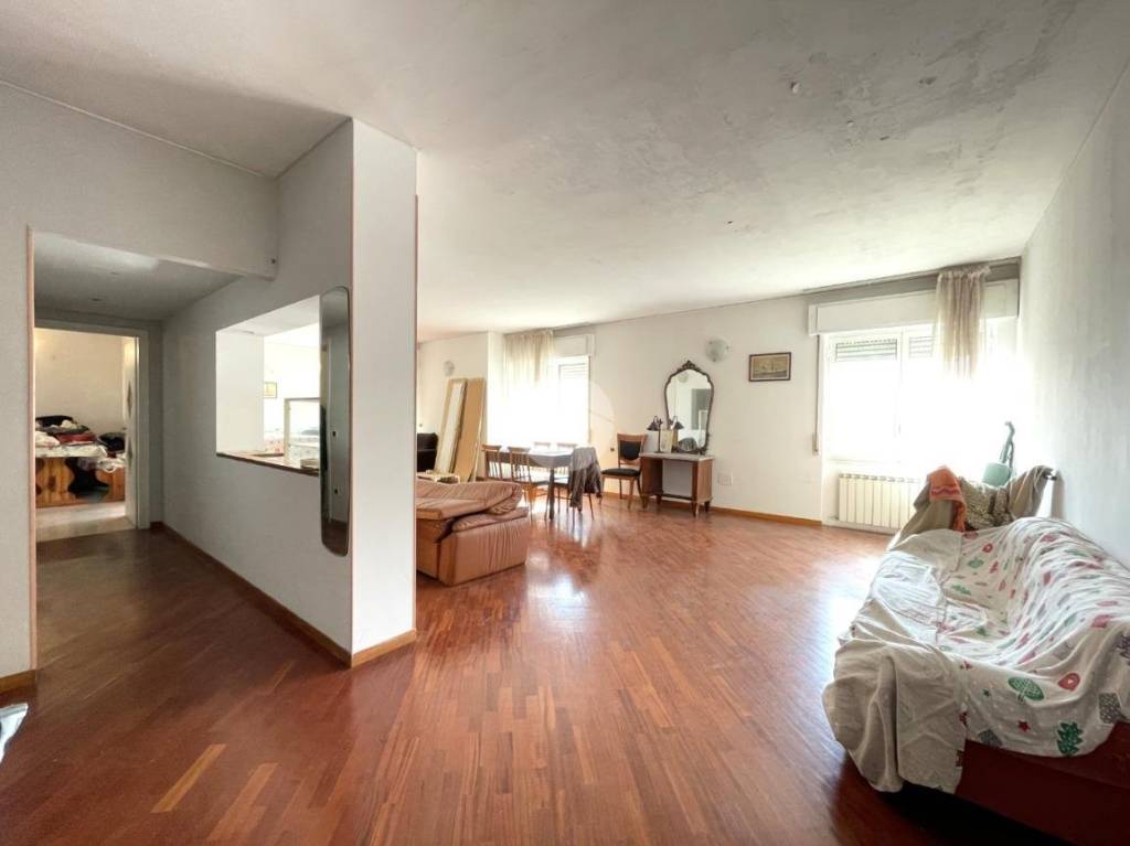 casa indipendente in vendita a Sanremo