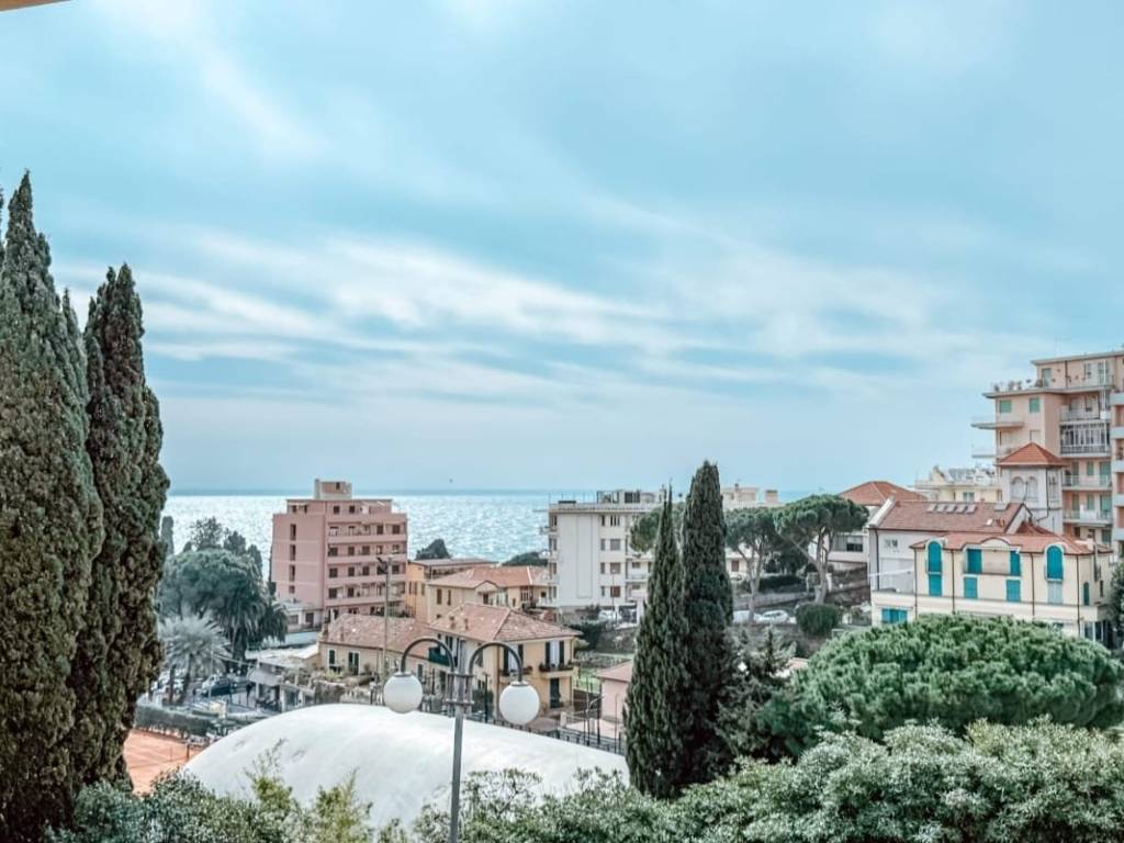 appartamento in vendita a Sanremo