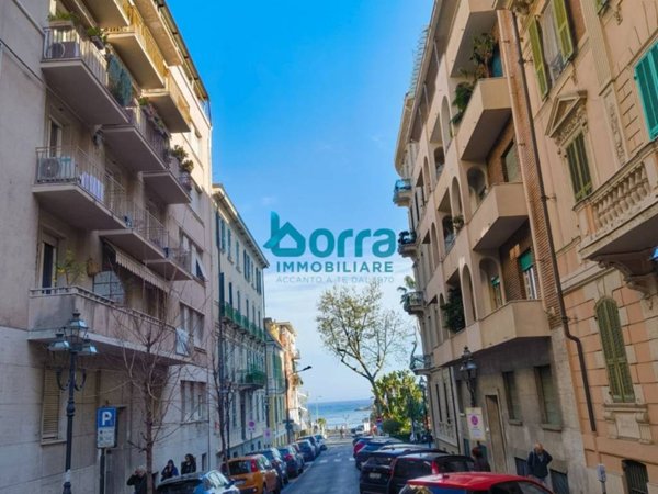 negozio in vendita a Sanremo