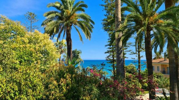 casa indipendente in vendita a Sanremo