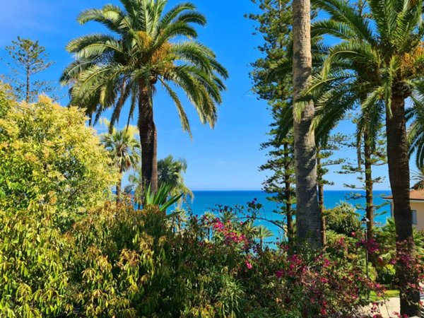 casa indipendente in vendita a Sanremo