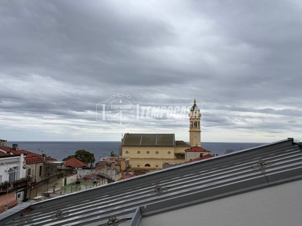 appartamento in vendita a Sanremo in zona Bussana