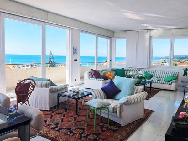 appartamento in vendita a Sanremo