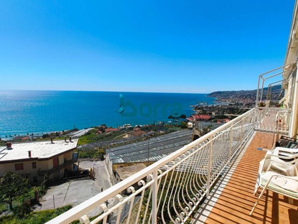 appartamento in vendita a Sanremo in zona Poggio