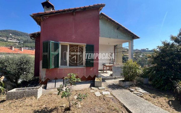 casa indipendente in vendita a Sanremo