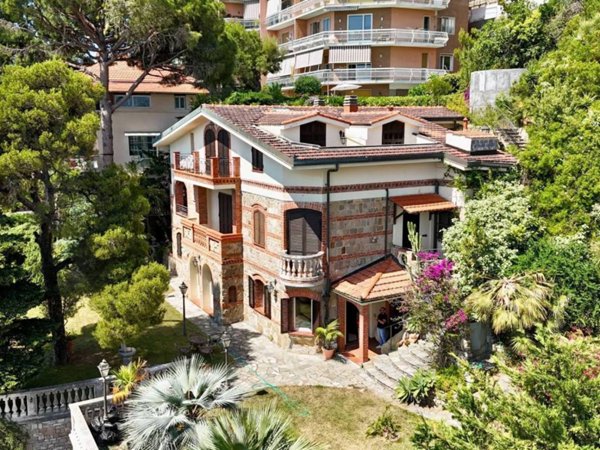 casa indipendente in vendita a Sanremo