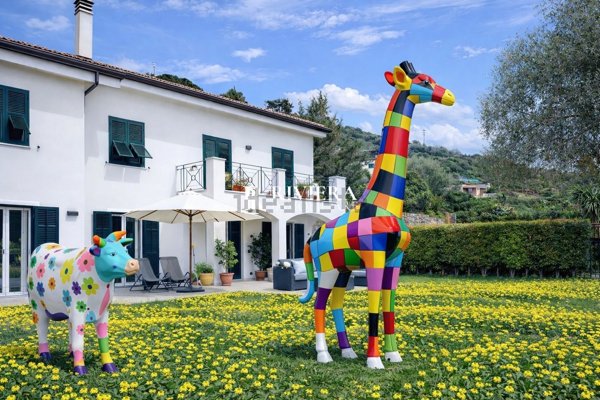 casa indipendente in vendita a Sanremo