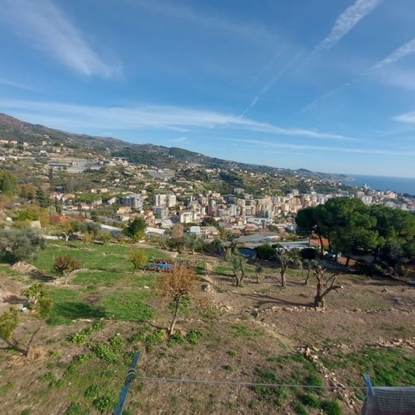 casa indipendente in vendita a Sanremo
